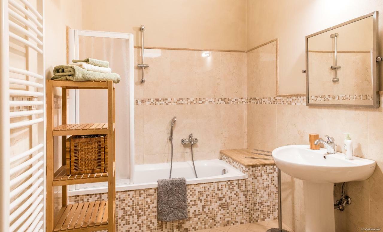 La Delizia Central Apartment لوكا المظهر الخارجي الصورة